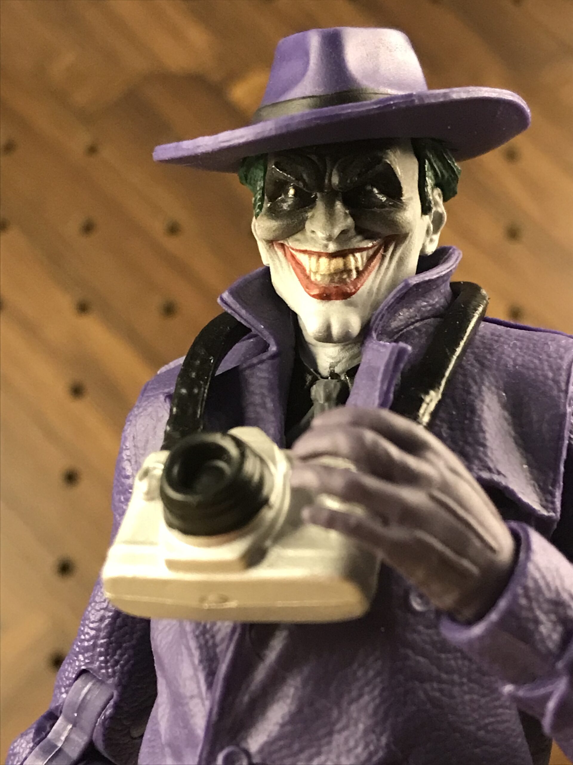 【新品未開封】DC Multiverse ジョーカー：コメディアン Amazon.com: BANDAI - McFarlane - DC Multiverse DC vs